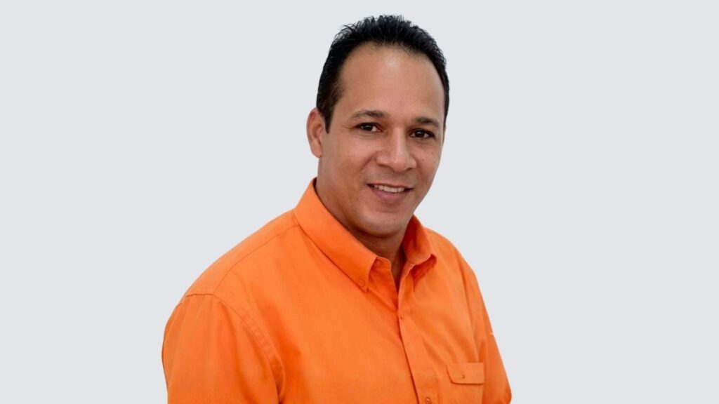 Maestro, sociedad y demandas sociales